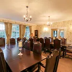 Yardley Manor *