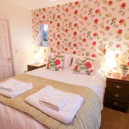 Yardley Manor * Scarborough