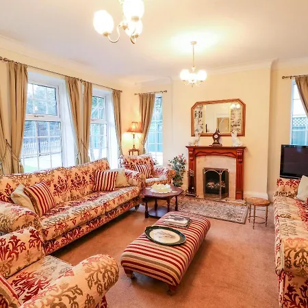 Semesterbostad Yardley Manor *