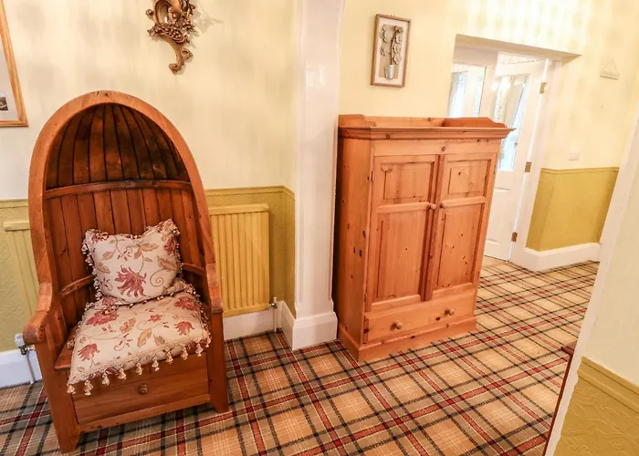 Holiday home Yardley Manor *