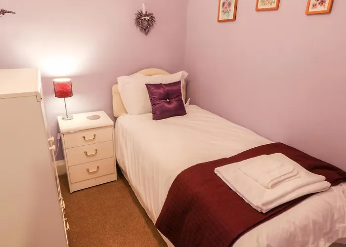 Yardley Manor * Scarborough