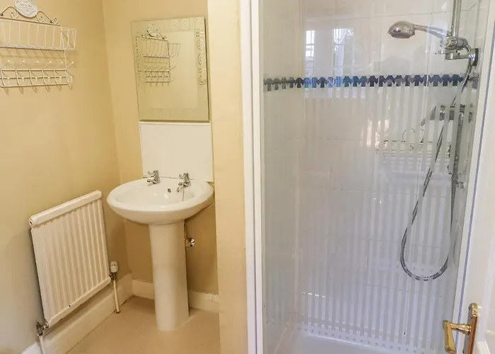 Holiday home Yardley Manor *