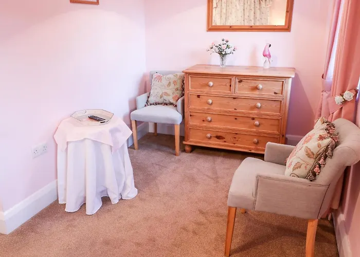 Holiday home Yardley Manor *