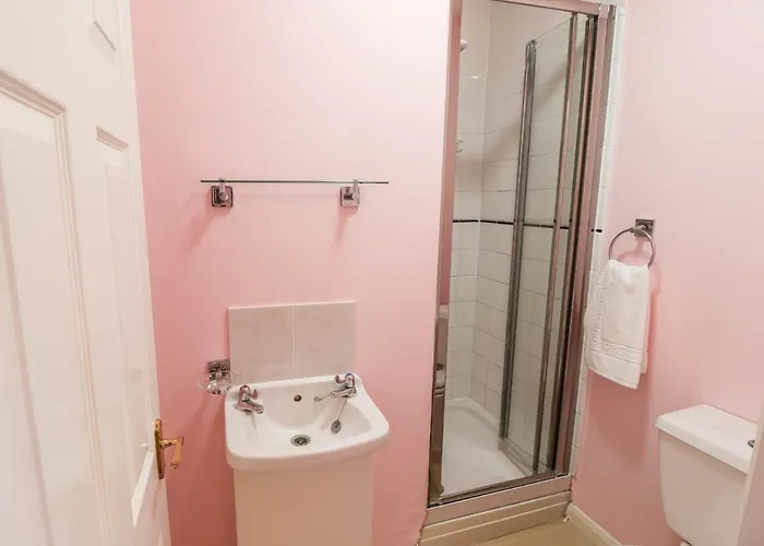 Yardley Manor * Scarborough