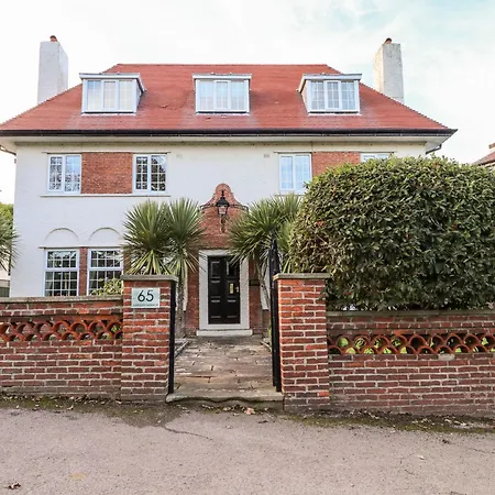 Yardley Manor Feriehus *